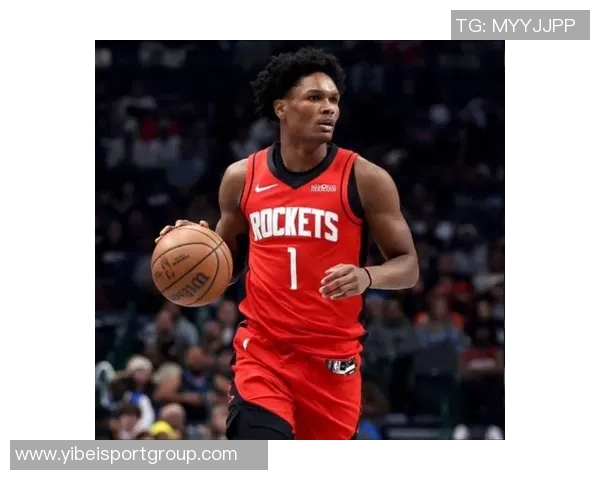 伊森三分球命中率高达579领跑联盟九位球员出手超30次命中率超五成